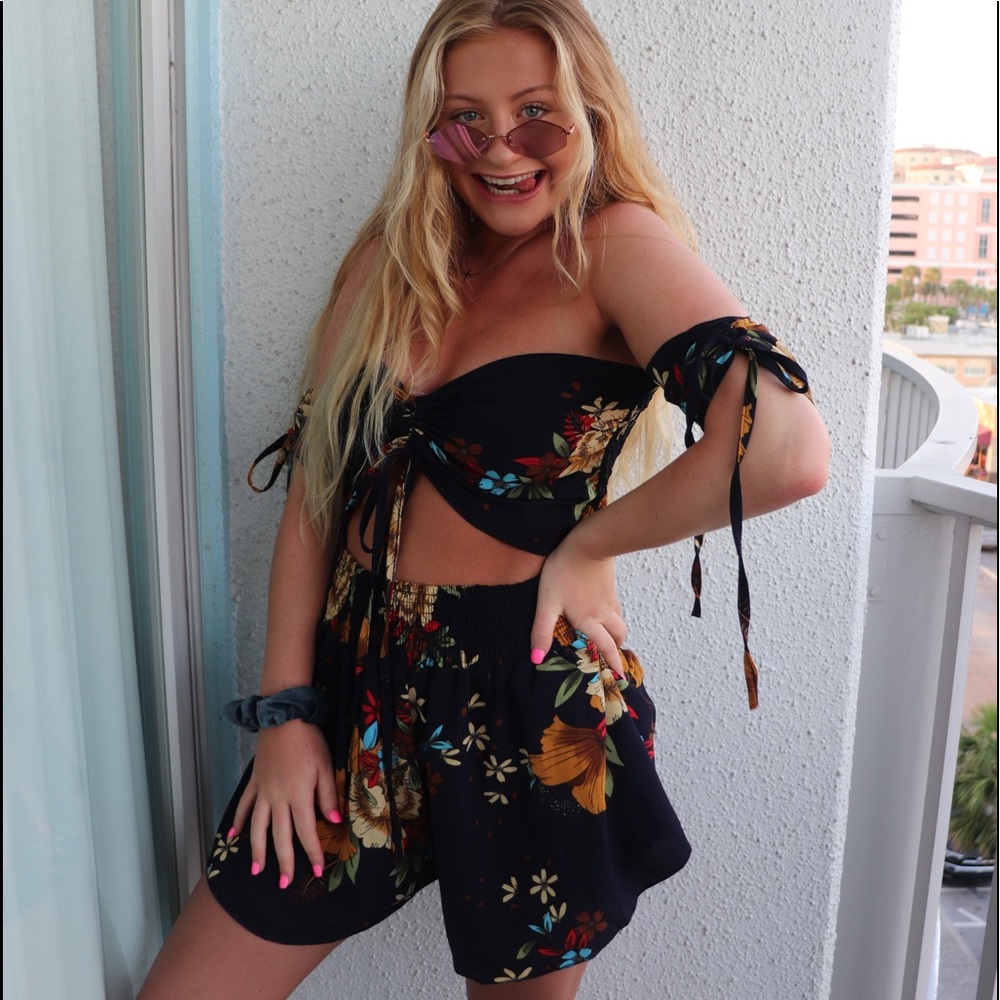 Blue flower two piece set